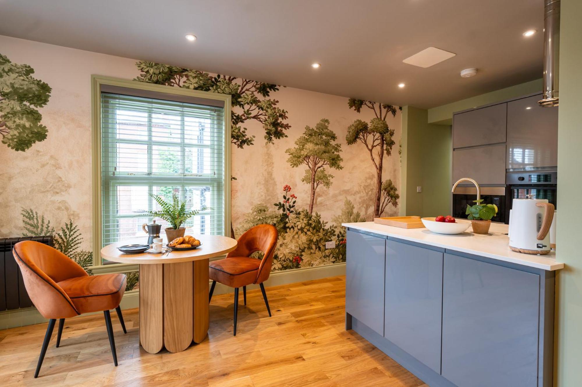 Commandery Vaults - Luxury Apartment In City Centre With Sky Tv Worcester Exterior photo